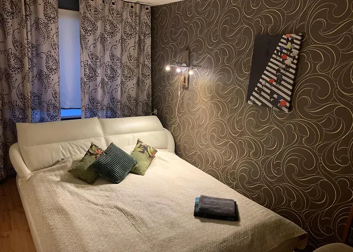 Riia 10, 2-Bedroom Apartment - 2 Big Beds 1 Extra Bed-Parking Free