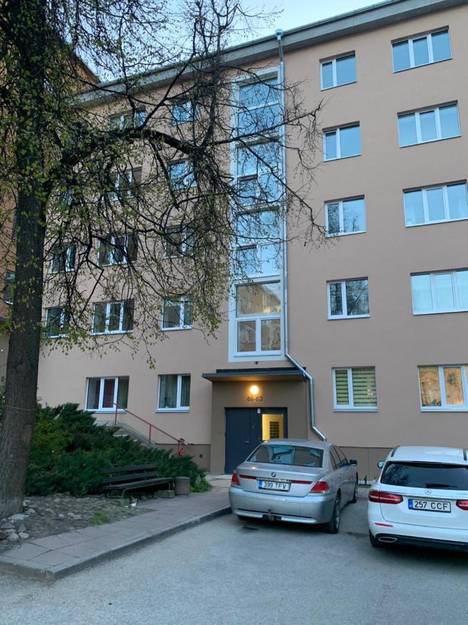 Апартаменты Riia 10, 2-bedroom - 2 Big Beds 1 Extra Bed-parking Free Тарту