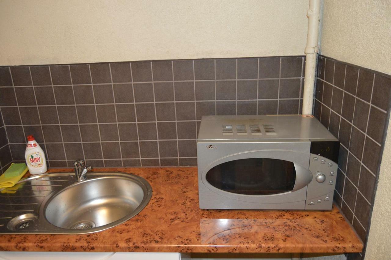 Riia 10, 2-bedroom - 2 Big Beds 1 Extra Bed-parking Free